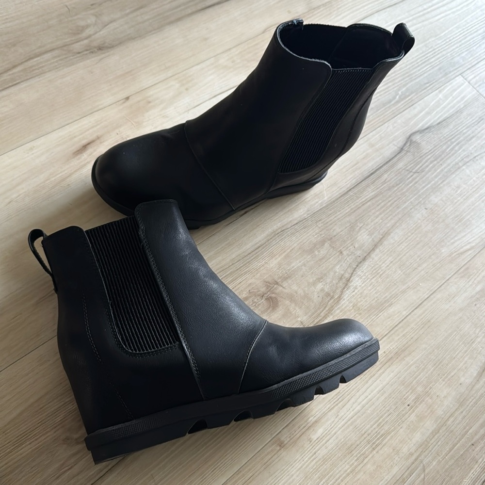 Black wedge booties